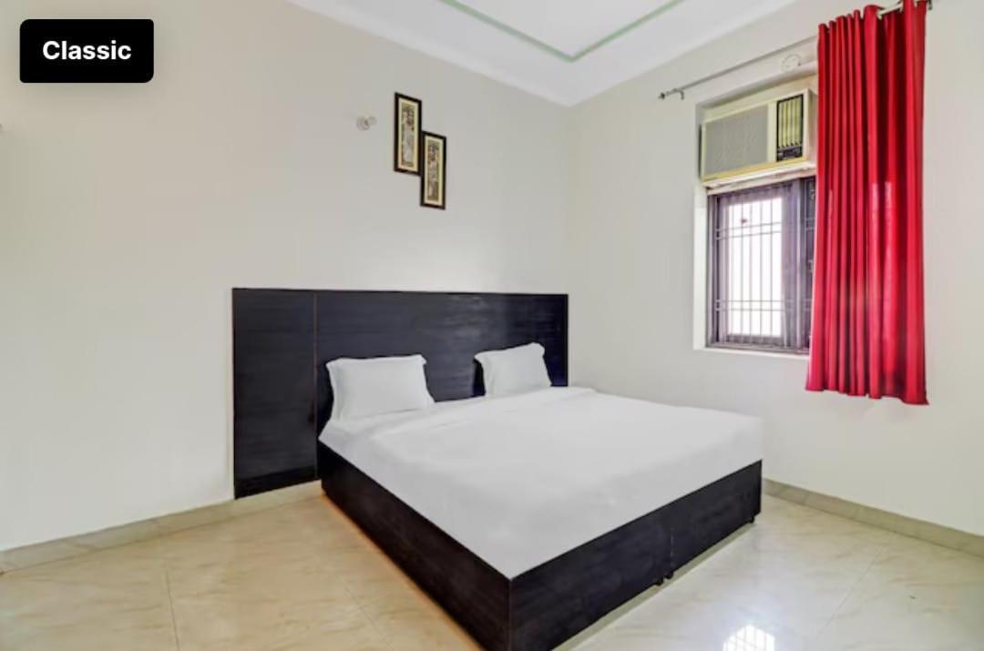 Hotel Olive Tree Агра Экстерьер фото