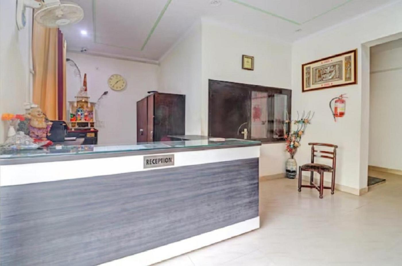 Hotel Olive Tree Агра Экстерьер фото